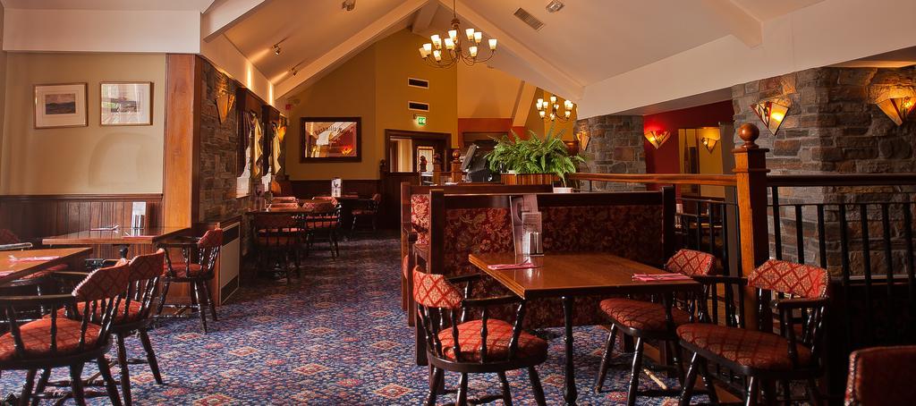 Corr'S Corner Hotel Newtownabbey Exterior foto