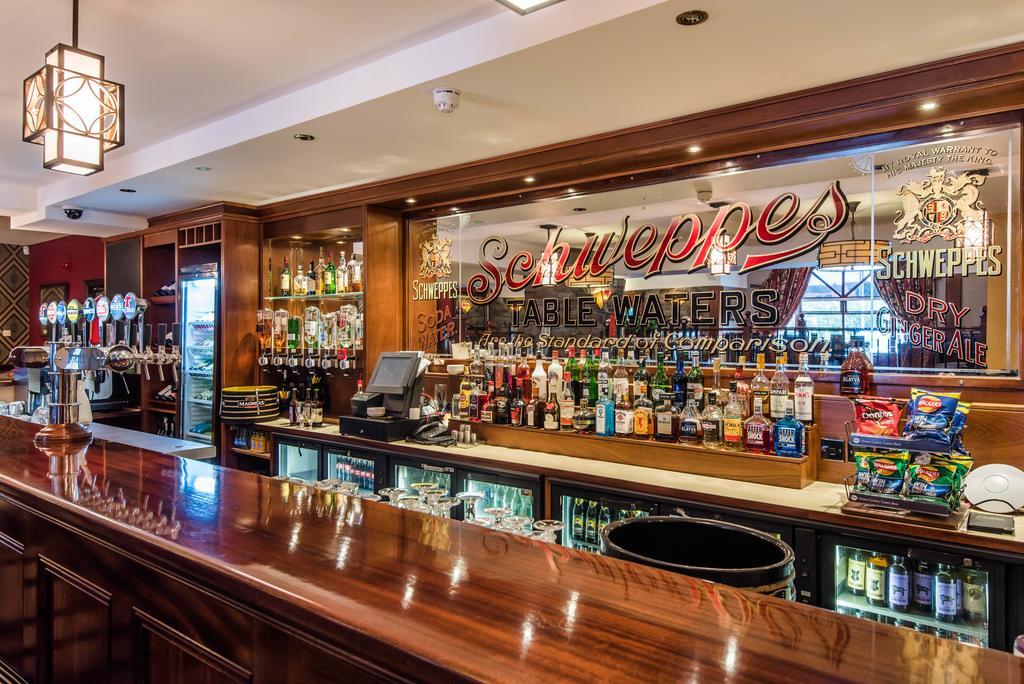 Corr'S Corner Hotel Newtownabbey Exterior foto