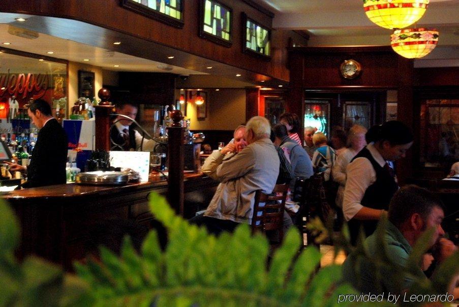 Corr'S Corner Hotel Newtownabbey Restaurante foto